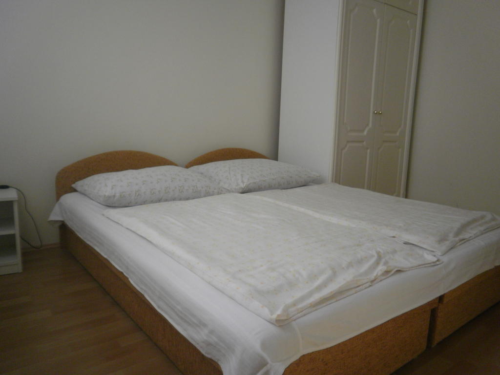 Zalakarosi Égerfa Nyaralóház Földszinti és Emeleti Apartman Chambre photo